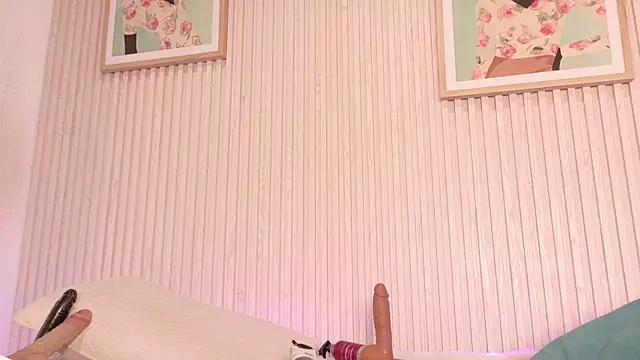 MiaJanss webcam