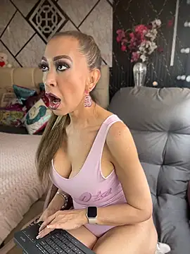 EvelinaGrey webcam