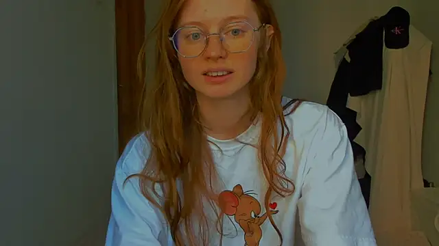 Fire_Luna webcam