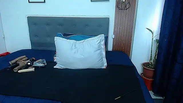 sasi_luna webcam