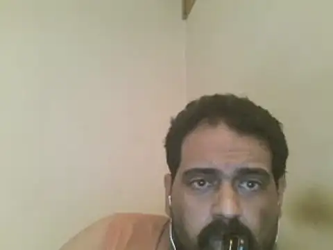 elpoop7305 webcam