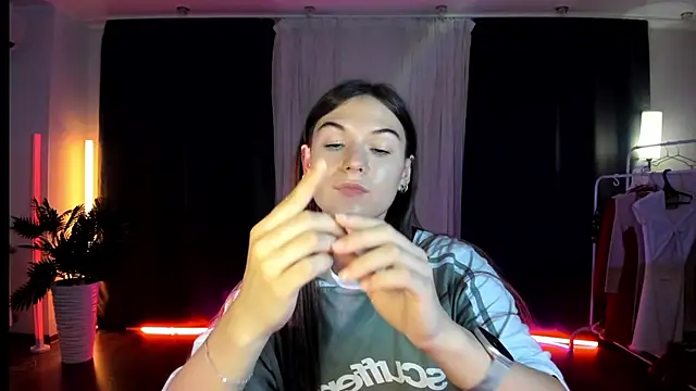 luna_lust_212 webcam