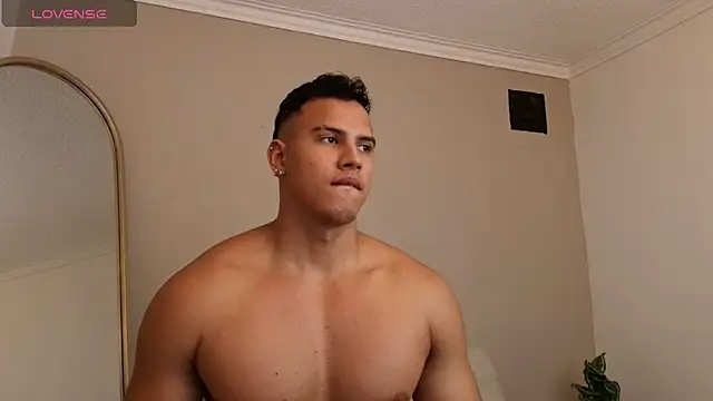 Maxi_and_Ares webcam