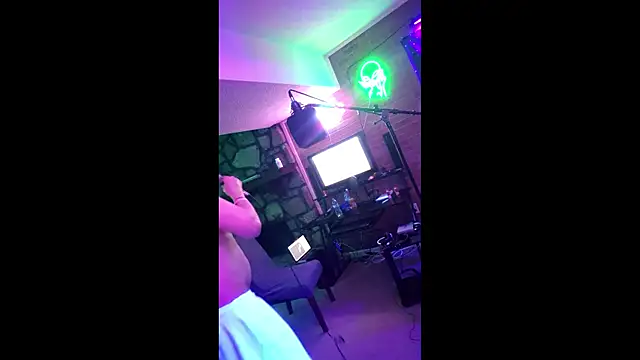 chronic_vibez webcam