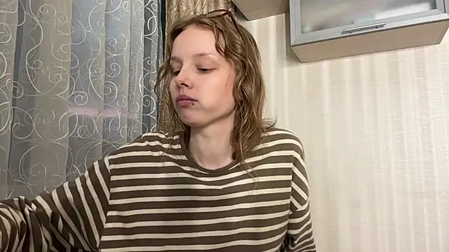 DemetriceYoshimura webcam