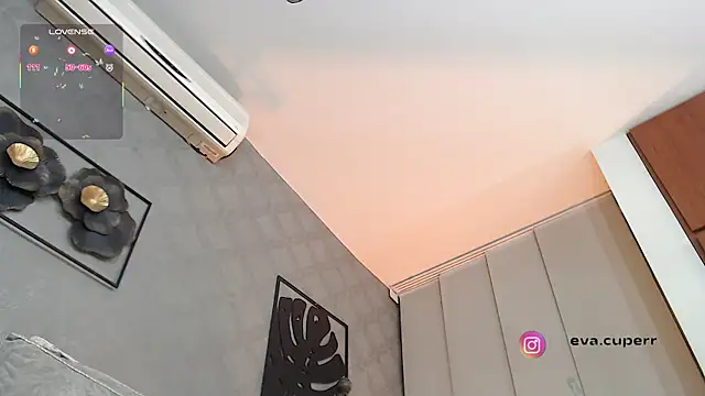eva_cuper webcam
