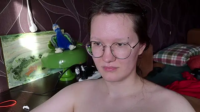 Миниатюра прямого эфира hairyMira с #girls и #hd