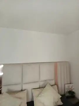 MadameEbony webcam