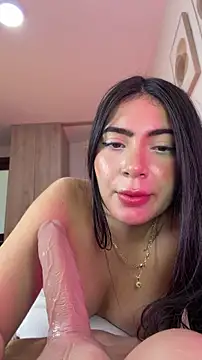 Mia_222 webcam
