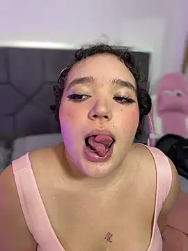 hinata_dolly webcam