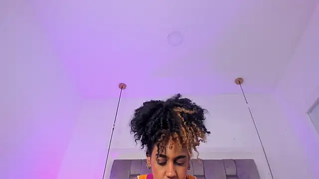 OnlyGia webcam