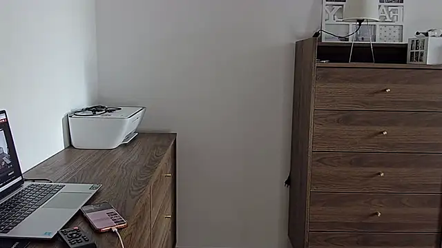 Miss-85 webcam