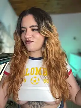 NikkiNix webcam