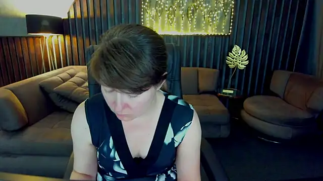 AlexaAmour webcam