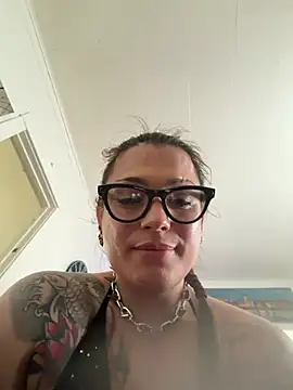 UrHellBri-L webcam