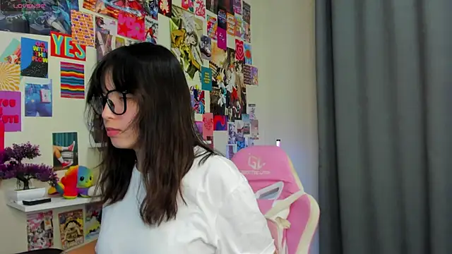 AlishaTempt webcam