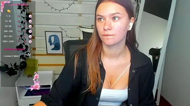 josephine_kiss (F teen) - show my bra