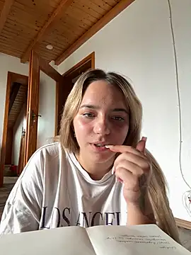 Naomi-Klein webcam