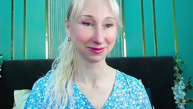 KissDreamm webcam