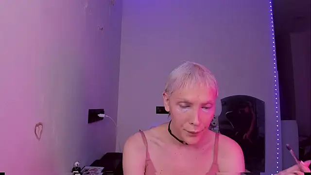 Модель: Lyricca
