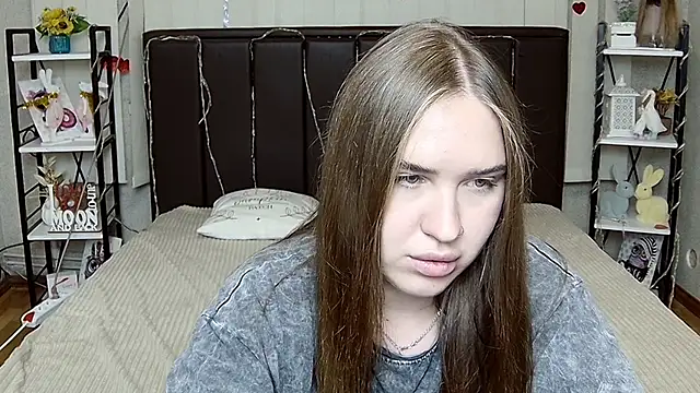 LauraHlot webcam