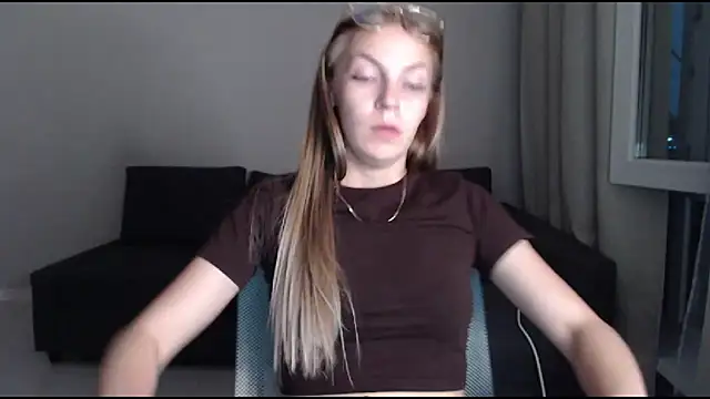 HitGyrl webcam