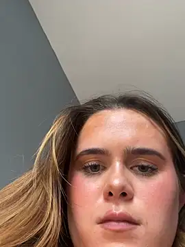 Blonde_Bunny webcam