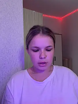 KimEvanss webcam
