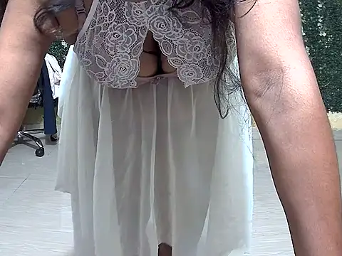 Ruhi_Hotty webcam
