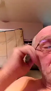 Joeyw57 webcam