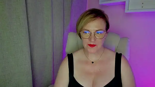 feliziaDesire webcam