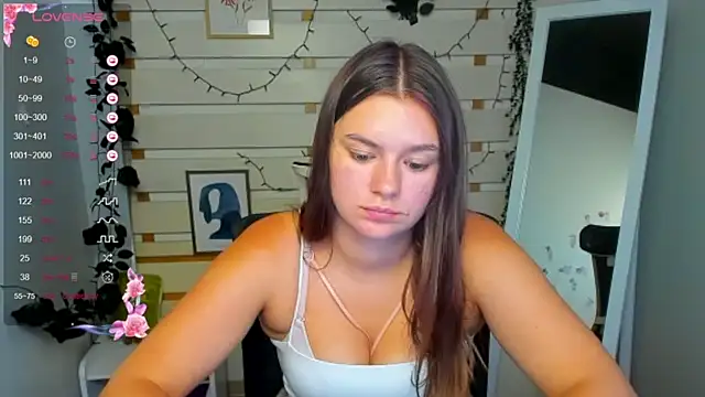 Josephine_Kiss webcam