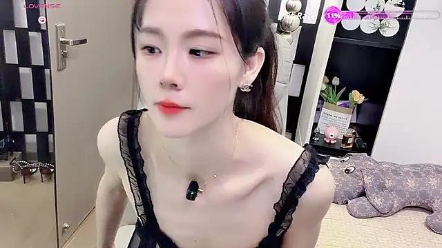 Yueyue-MM live cam