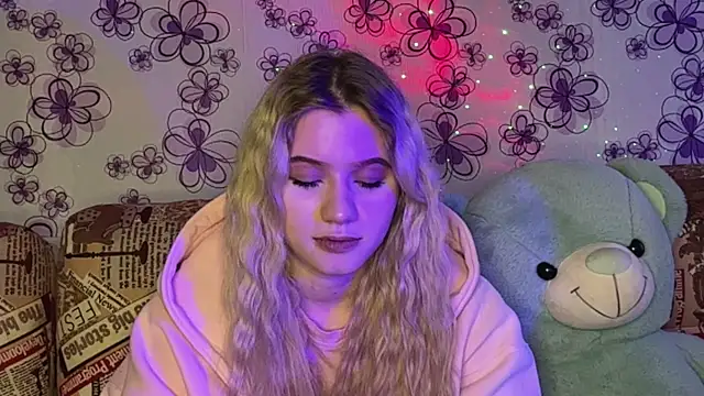 EarlineStrojnys webcam