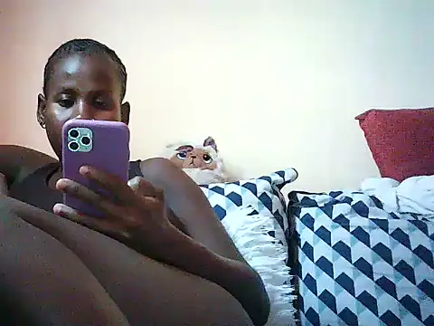 KissMeCurvyMbatha webcam