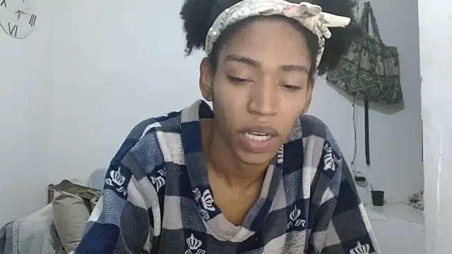 angelamarie1 live cam