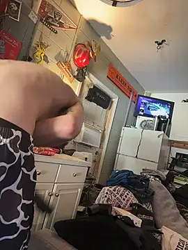 Twist_N_Tease webcam