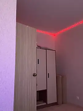 KimEvanss webcam
