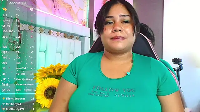 Aisha-Saadi webcam