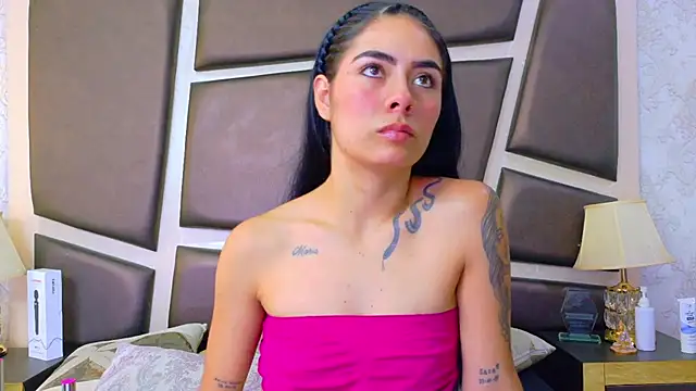 nicoleesposito (F young) - RIDE  DILDOO 💗