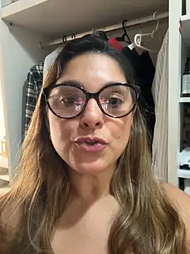 Mariiii_morena webcam