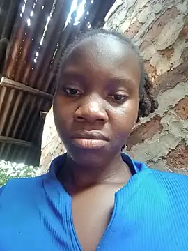 Black_juicy24 webcam