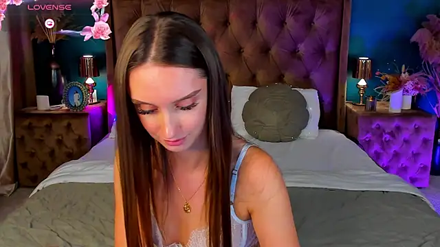 ToriSonn webcam
