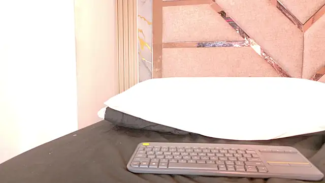 AngelineJolie webcam