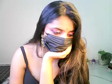 NANCY_OBEROYE_ webcam