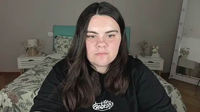 Ukr_Lena webcam
