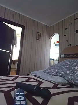 BustyBlond webcam
