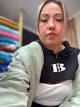 VIOLETA-25_ webcam