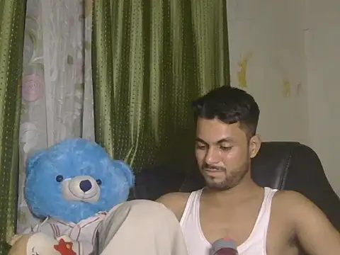 Stubborndesiboy webcam