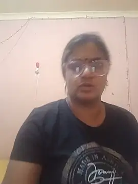 indianstrawberrylips4u webcam